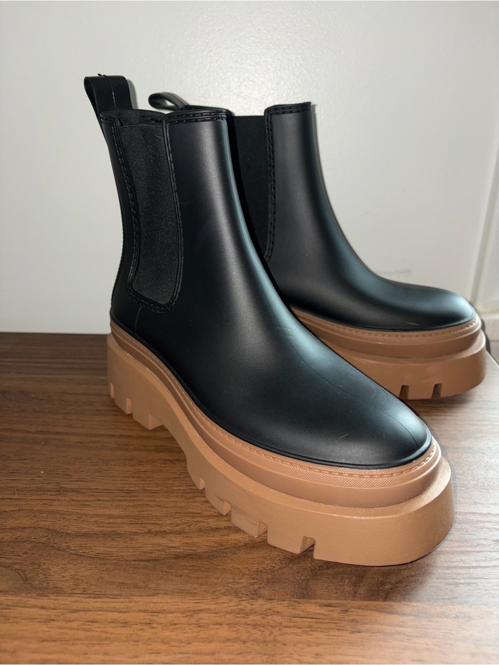 JEFFREY CAMPBELL Rain-Storm Platform Chelsea Boot - Picture 2 of 9